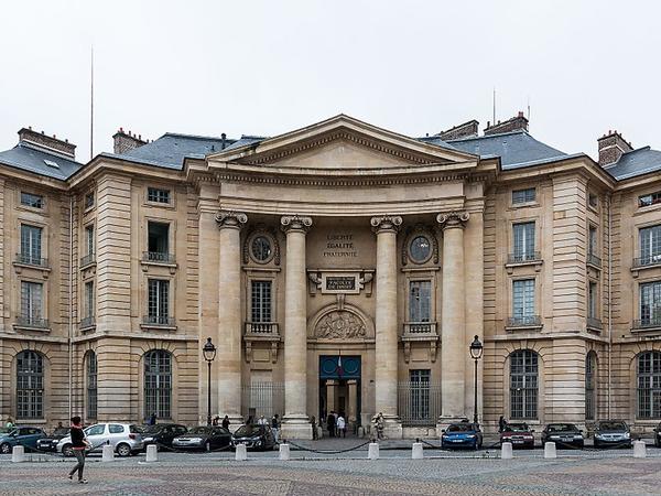 Université Paris 1 Panthéon-Sorbonne, uma das referências no ensino de direito na França